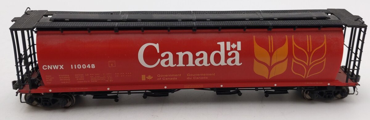 InterMountain 45101-03 HO Canada CNWX Cylindrical Hopper Car #110048 VG/Box