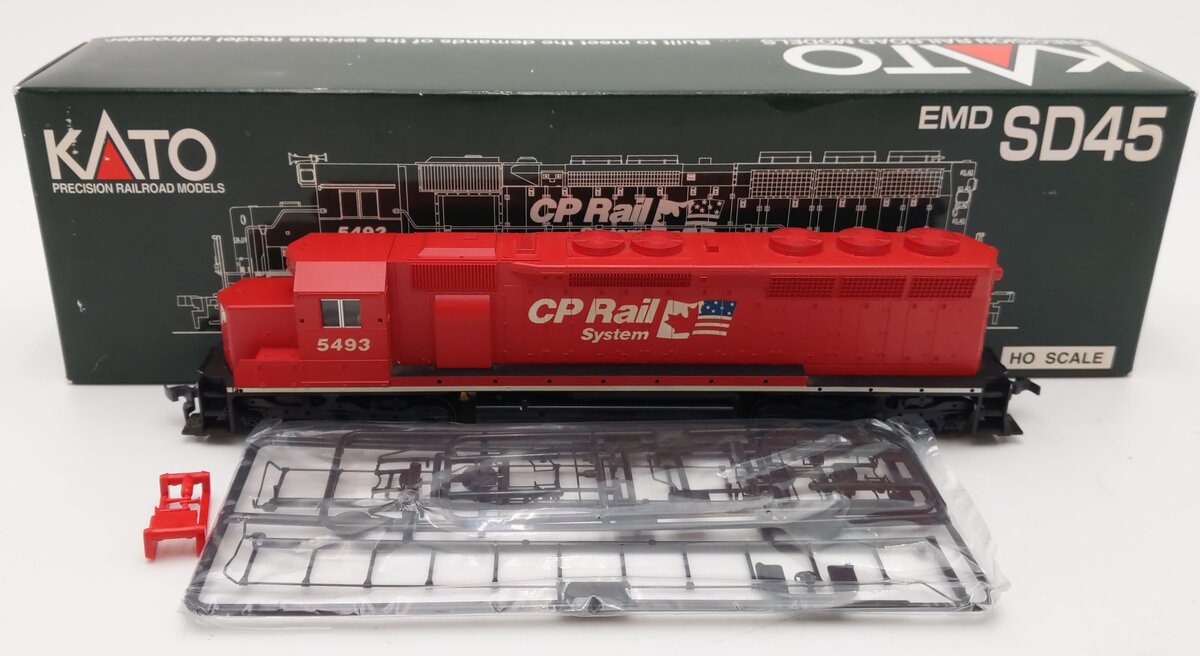 Kato 37-1701 HO Scale CP Rail SD-45 Diesel Locomotive #5493 EX/Box