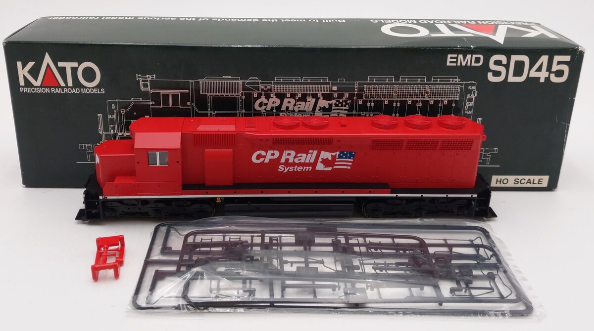 Kato 37-1703 HO Canadian Pacific Rail SD45 Diesel Locomotive EX/Box