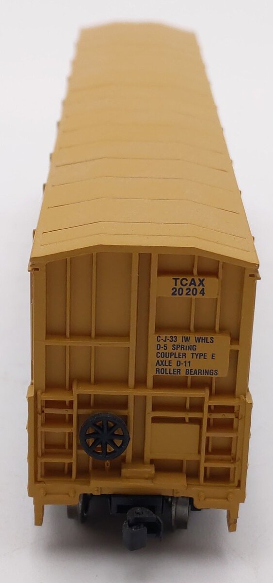 Proto 1000 89033 HO Scale Canadian Forest Products Box Car #20204 EX/Box