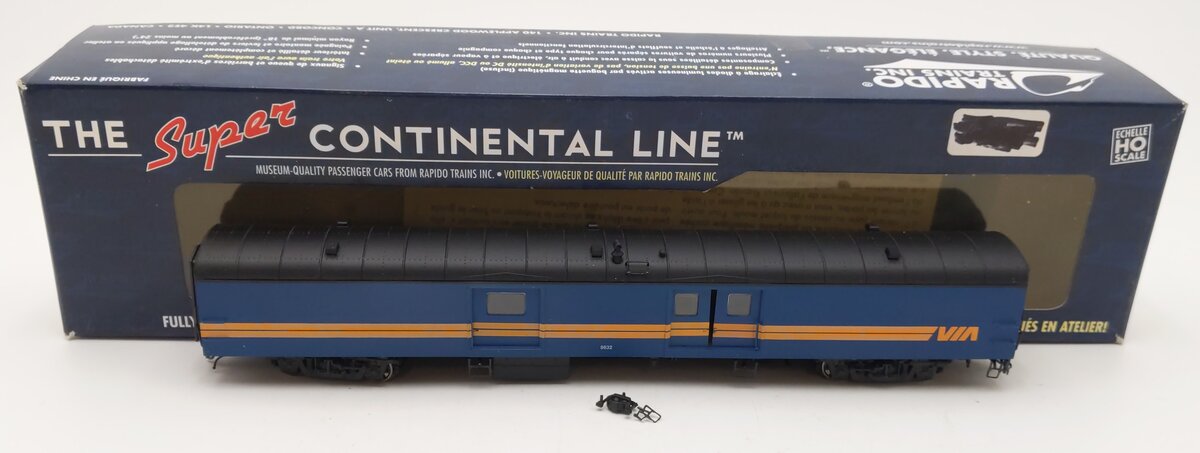 Rapido Trains 106006 HO Via Rail Canada 73' 6