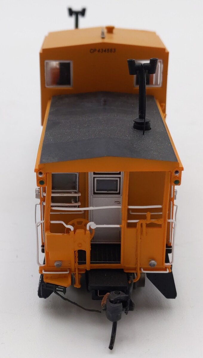 Rapido Trains 110011 HO Canadian Pacific Wide-Vision Caboose #434563 EX/Box