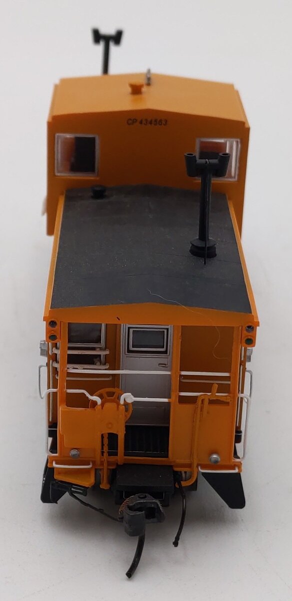 Rapido Trains 110011 HO Canadian Pacific Wide-Vision Caboose #434563 EX/Box