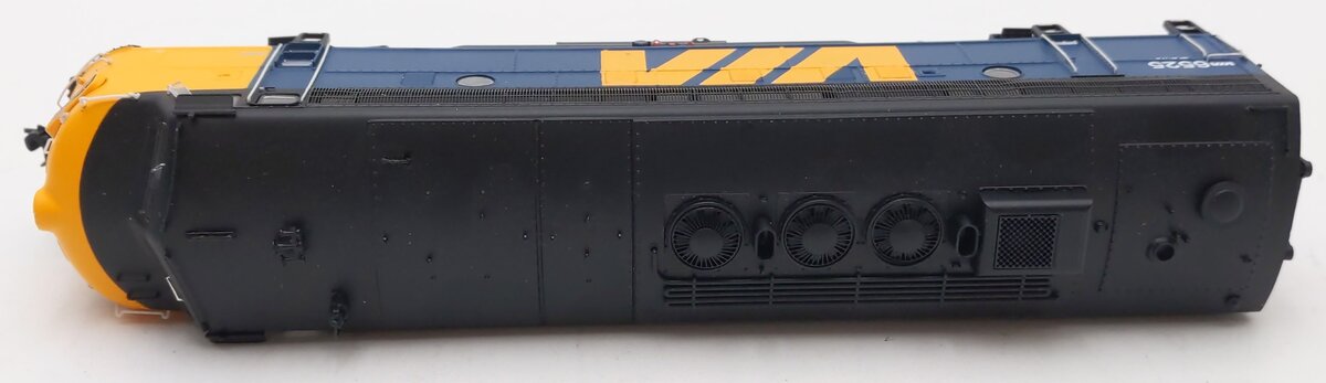 Rapido Trains 220522 HO VIA Rail Canada True North Diesel FP9A GPA-17d #6519 EX/Box