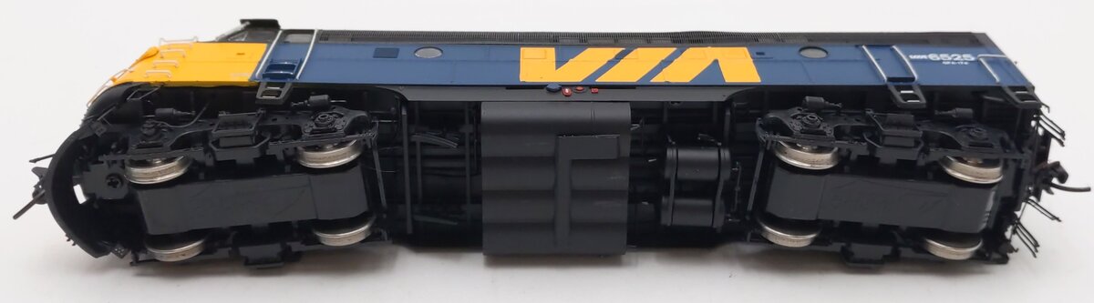 Rapido Trains 220522 HO VIA Rail Canada True North Diesel FP9A GPA-17d #6519 EX/Box
