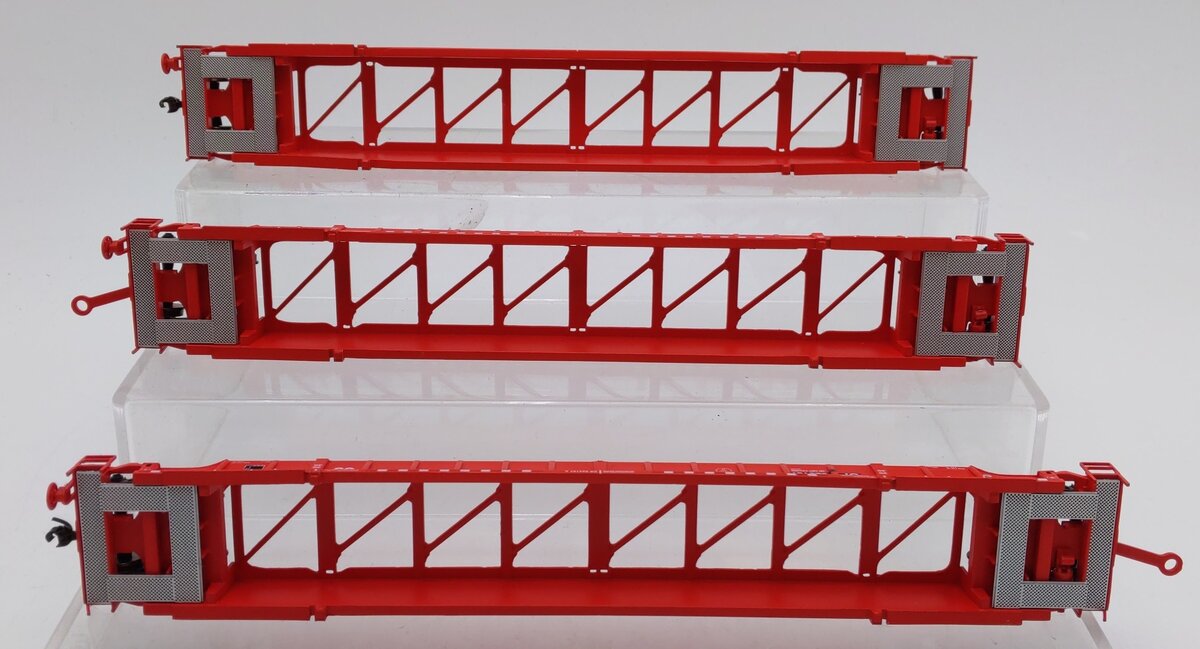 Walthers 932-3947 HO Scale Canadian Pacific NSC 53' Well Cars (Set of 3) VG/Box