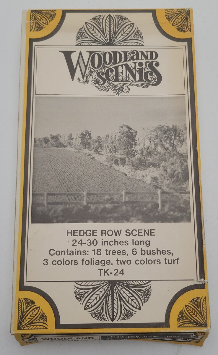 Woodland Scenics TK24 24"-30" Hedge Row Scene Large Tree Kit (Pack of 18) EX/Box
