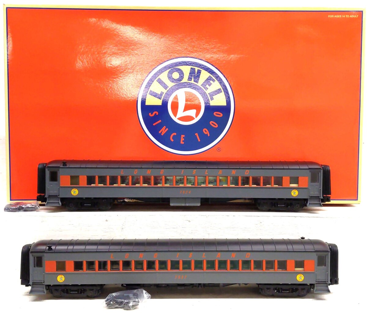 Lionel 2227110 O Long Island Railroad 72' Passenger Coach #1 (Pack of 2) LN/Box