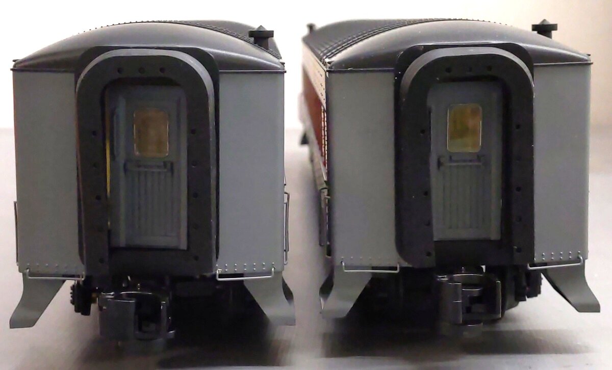 Lionel 2227120 O Long Island Railroad 72' Passenger Coach #2 (Pack of 2) LN/Box