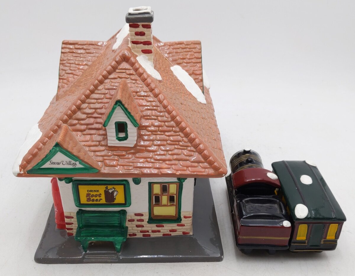 Dept 56 5122-5 Village Station and Train EX/Box