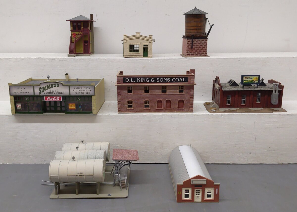 Walthers, Tyco & Other HO Scale Buildings [8] EX