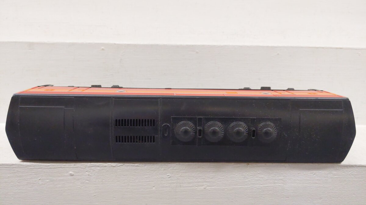Lionel 6-8261 O SP Daylight F3 Non-Powered B-Unit Diesel Locomotive w/Sound EX/Box