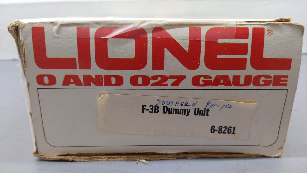 Lionel 6-8261 O SP Daylight F3 Non-Powered B-Unit Diesel Locomotive w/Sound EX/Box