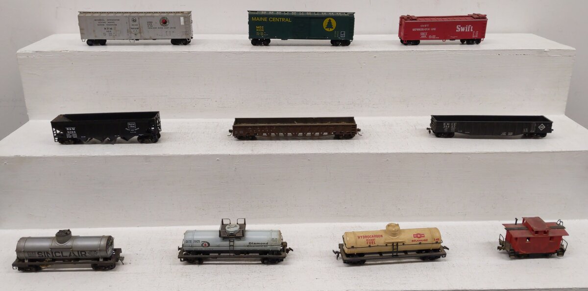 HO Scale Assorted Freight Cars [10] VG
