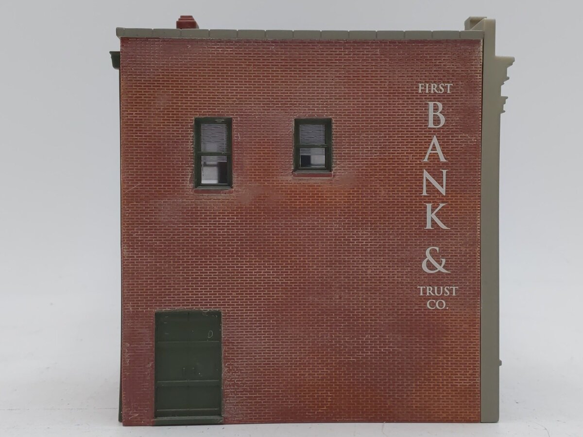 Woodland Scenics 12200 HO Scale First Bank Building EX