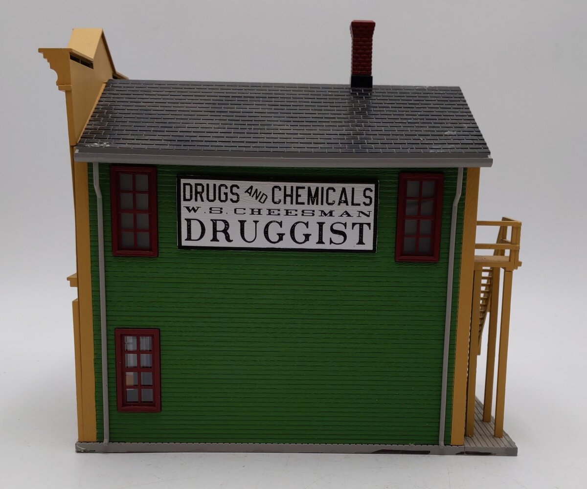 MTH 30-90560 O 2-Story False Front Building - Druggist EX/Box