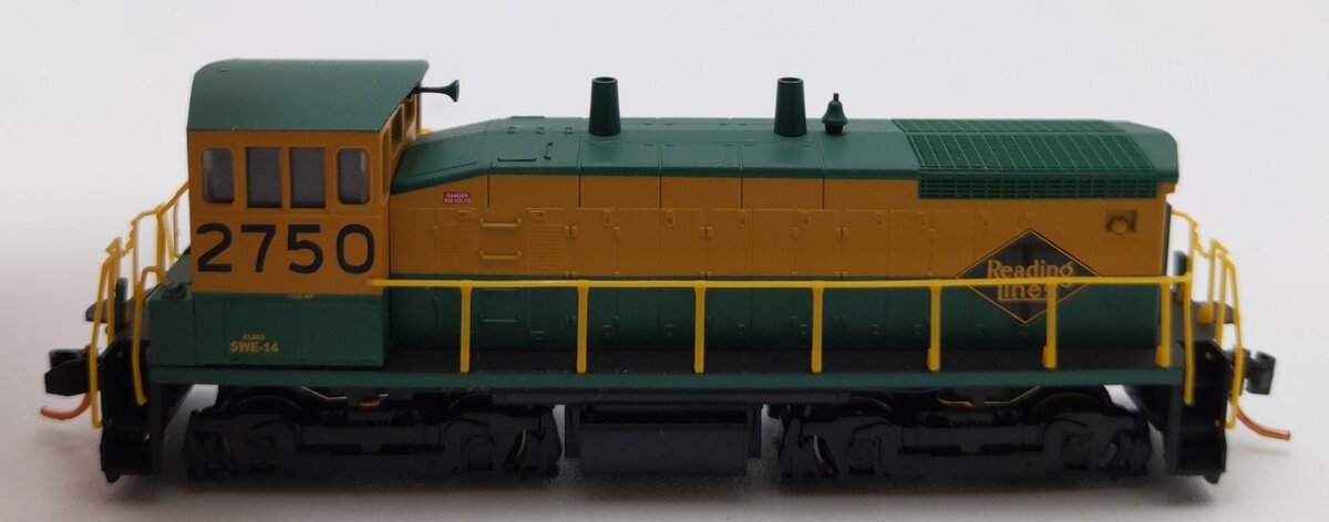 Micro-Trains 98600061 N Reading SW1500 Diesel Switcher Locomotive #2750 w/DCC LN/Box