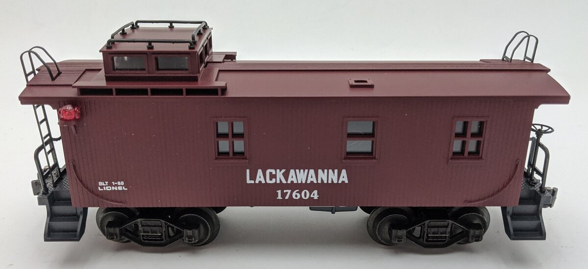 Lionel 6-17604 O Gauge Delaware, Lackawanna & Western Standard Caboose LN/Box