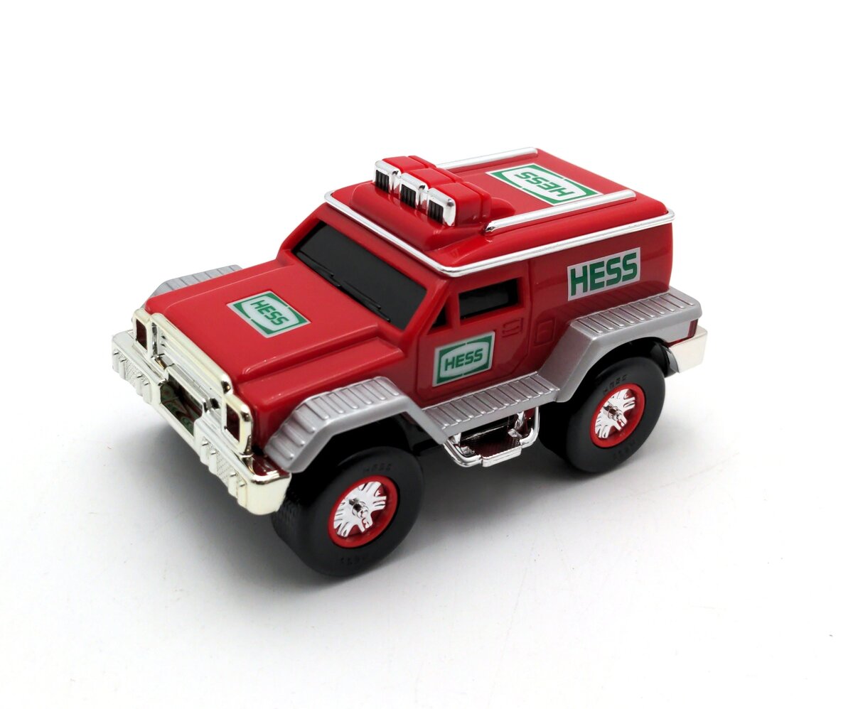 Hess 2005 Diecast Emergency Fire Truck With Rescue Vehicle NIB