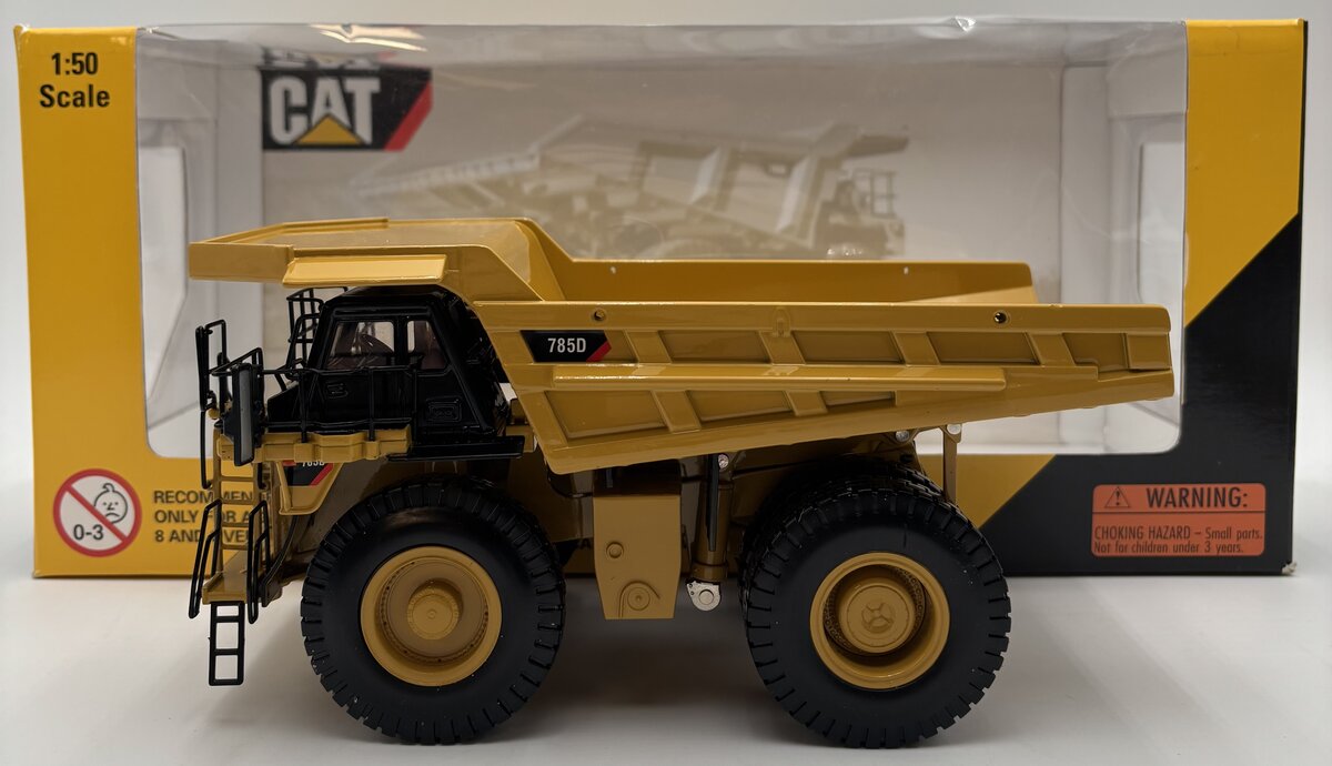 Norscot 55216 1:50 Scale Diecast Caterpillar 785D Mining Dump Truck EX/Box