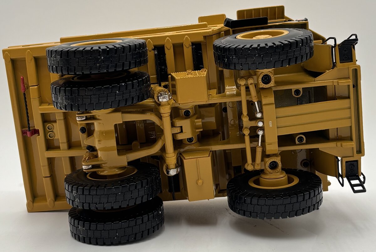 Norscot 55216 1:50 Scale Diecast Caterpillar 785D Mining Dump Truck EX/Box
