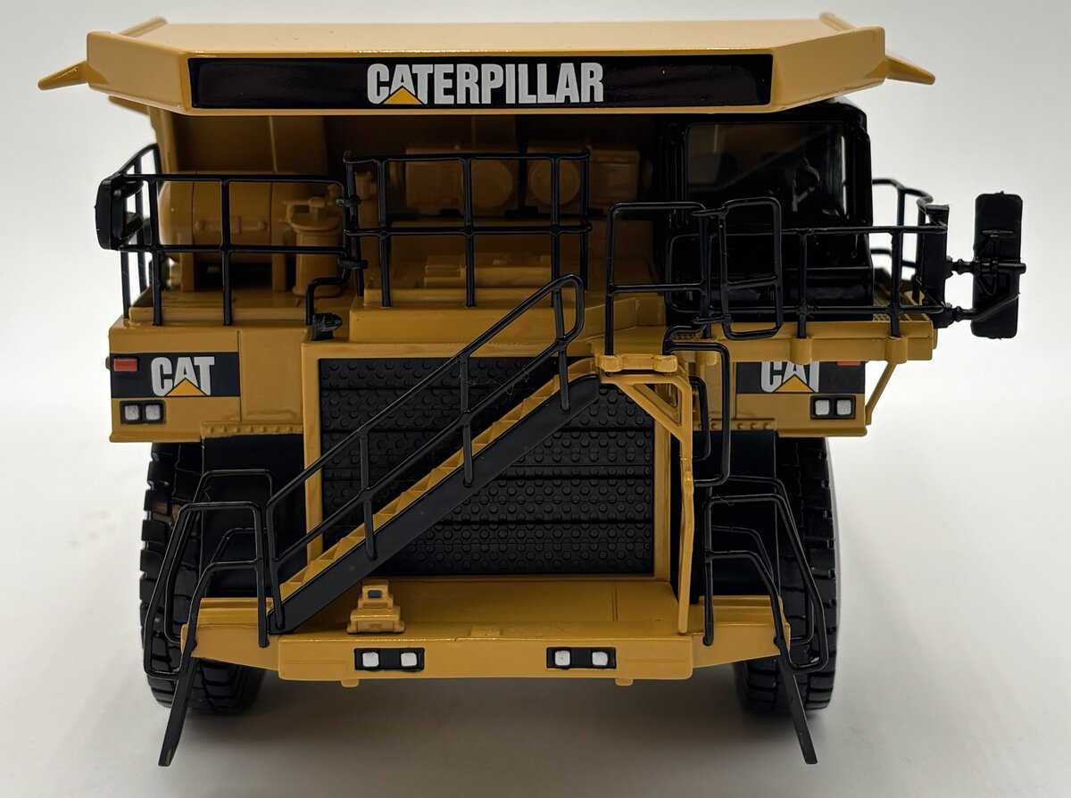 Norscot 55216 1:50 Scale Diecast Caterpillar 785D Mining Dump Truck EX/Box
