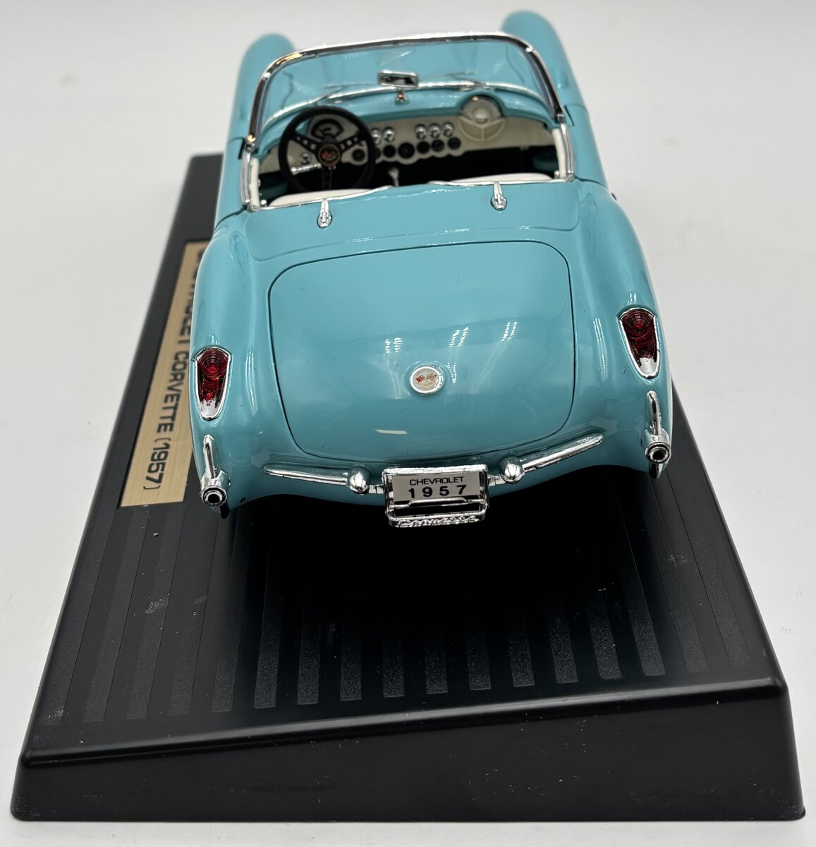Road Tough 92018 1:18 Scale Diecast Blue 1957 Chevrolet Corvette LN/Box