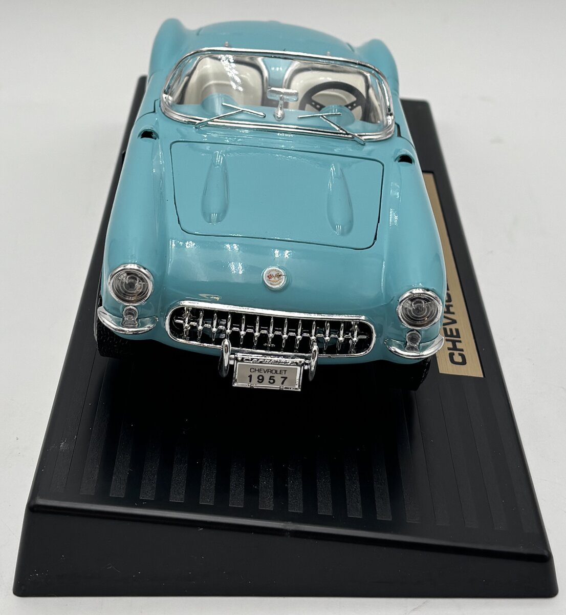 Road Tough 92018 1:18 Scale Diecast Blue 1957 Chevrolet Corvette LN/Box