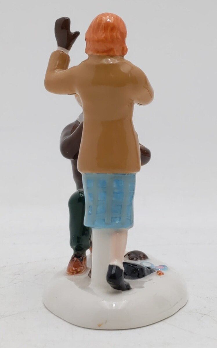 Dept 56 56.55404 The Snow Village "Will You Marry Me?" Ceramic Figure EX/Box