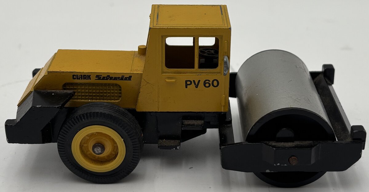 Gescha 292 1:50 Clark Scheild PV 60 Road Roller VG
