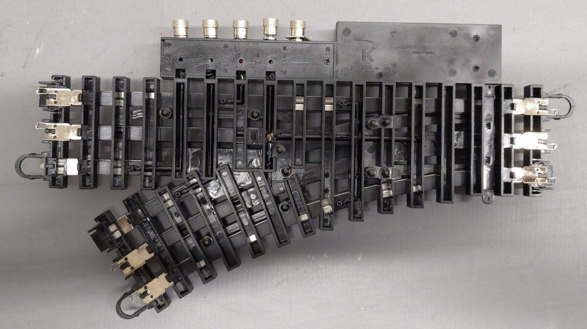 K-Line 6-21398 O Gauge SuperSnap 31" Right Hand Remote Control Switch Turnout VG/Box