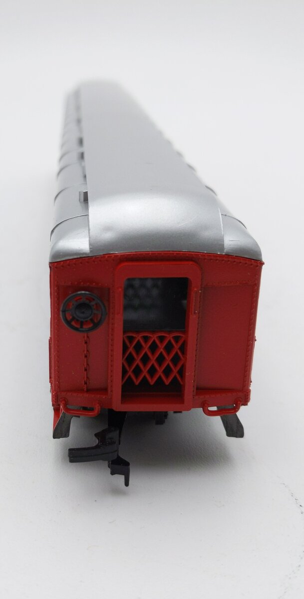 AHM 6210-21 HO Baltimore and Ohio Coach Car #3612 LN/Box