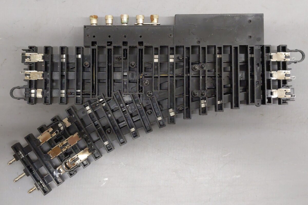 K-Line 6-21398 O Gauge SuperSnap 31" Right Hand Remote Control Switch Turnout VG/Box