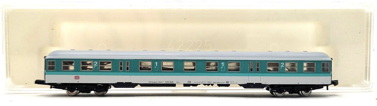 Marklin 8781 Z Scale DB 1st/2nd Class Type ABnrzb 772 Commuter Car LN/Box