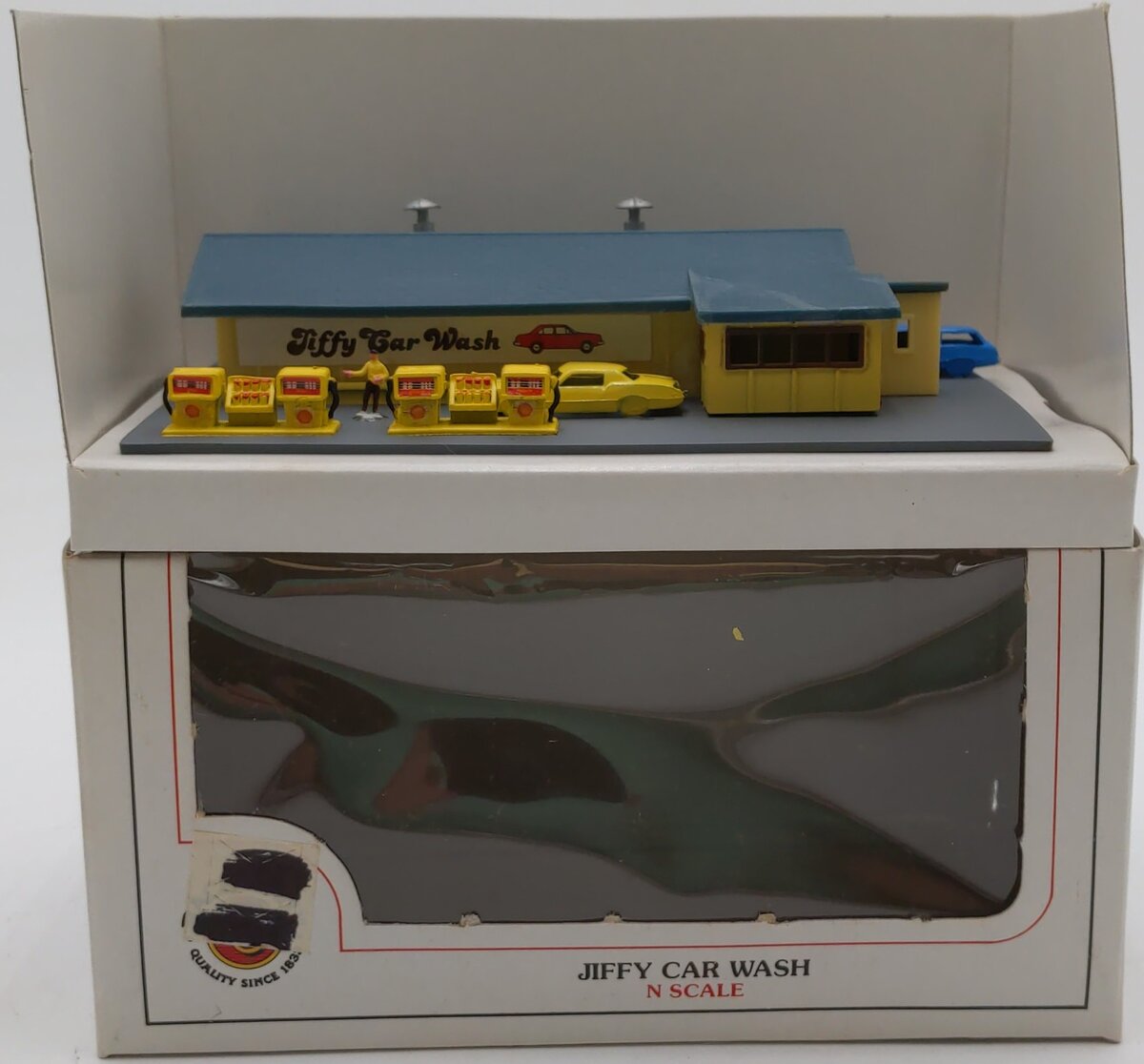 Bachmann 55-7405 N Scale Pre-Assembled Jiffy Car Wash EX/Box