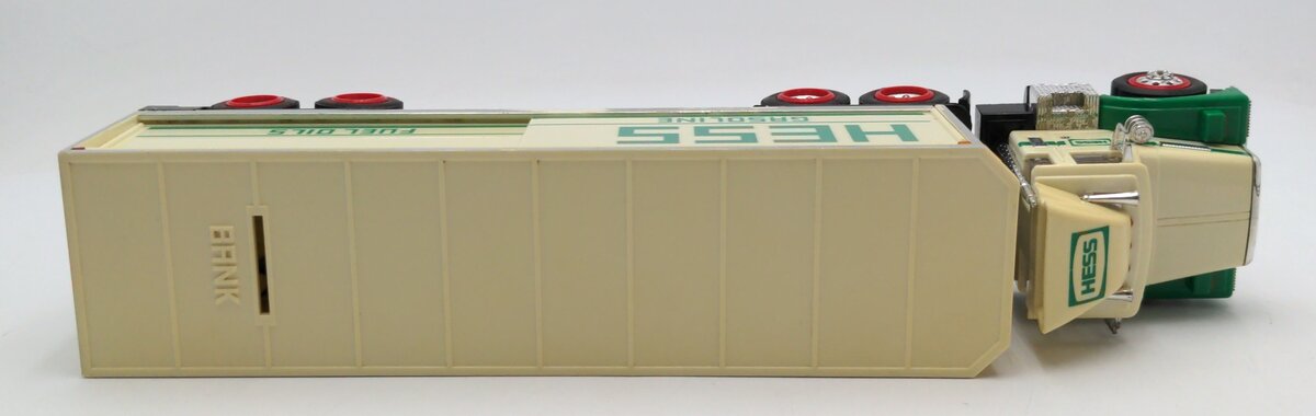 Hess 1987 Semi-Truck Gasoline Fuel Oils Toy Truck Bank W/Green Barrels NIB