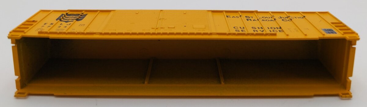 Roundhouse 8342 N Scale East St. Louis Junction Boxcar Kit #7724 LN/Box