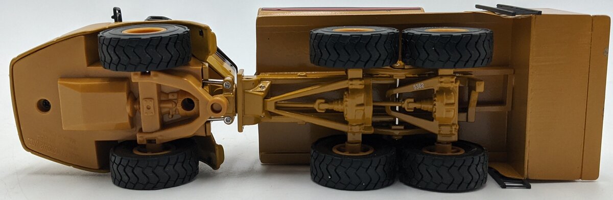 Custom Built 1:50 Scale Diecast Caterpillar 725 Lube Service Truck VG
