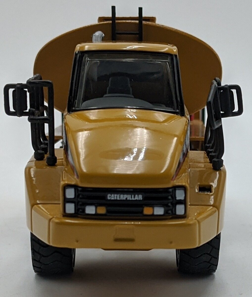 Custom Built 1:50 Scale Diecast Caterpillar 725 Lube Service Truck VG