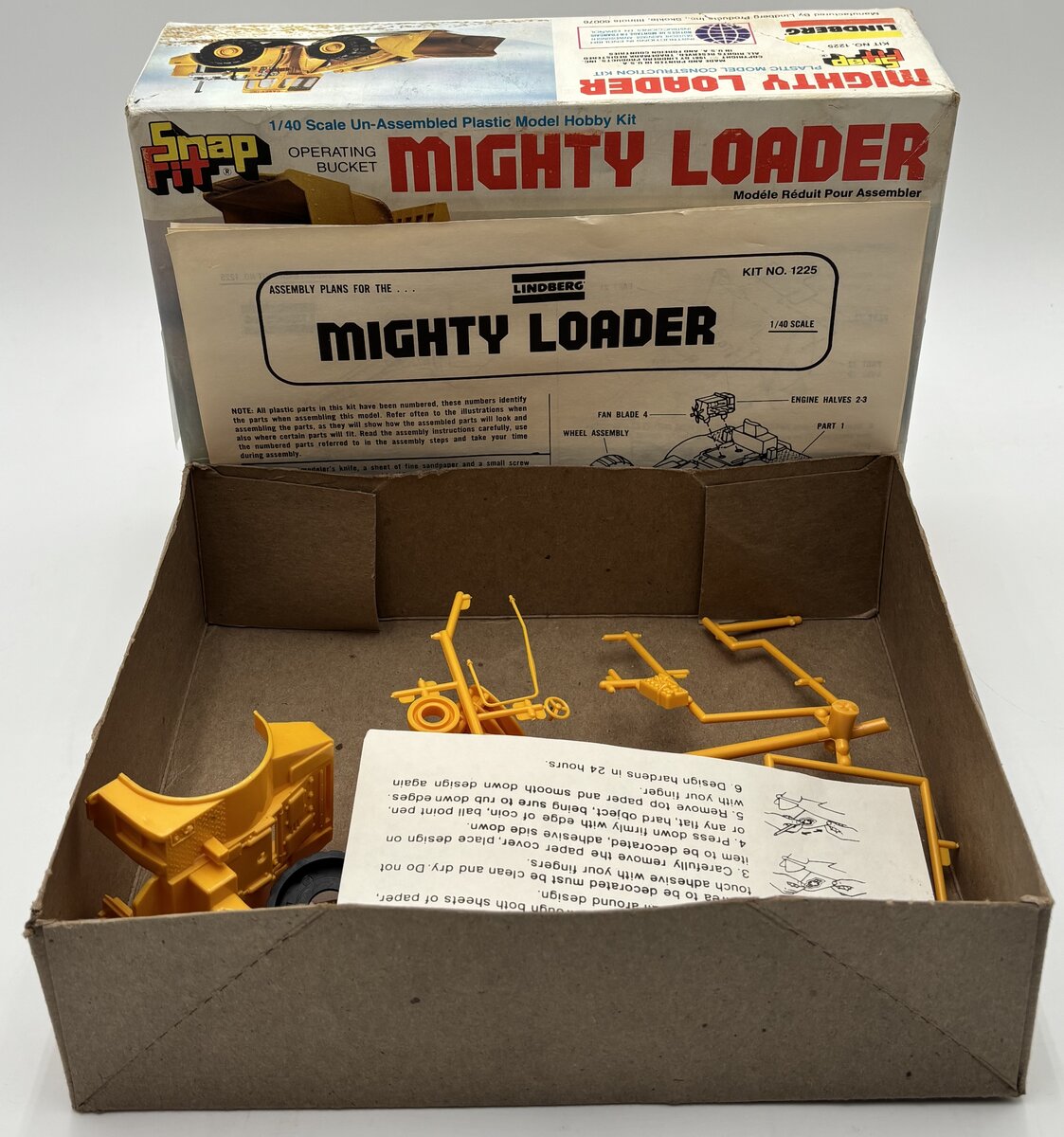 Lindberg 1225 1:40 Mighty Loader Front Loader Kit LN/Box