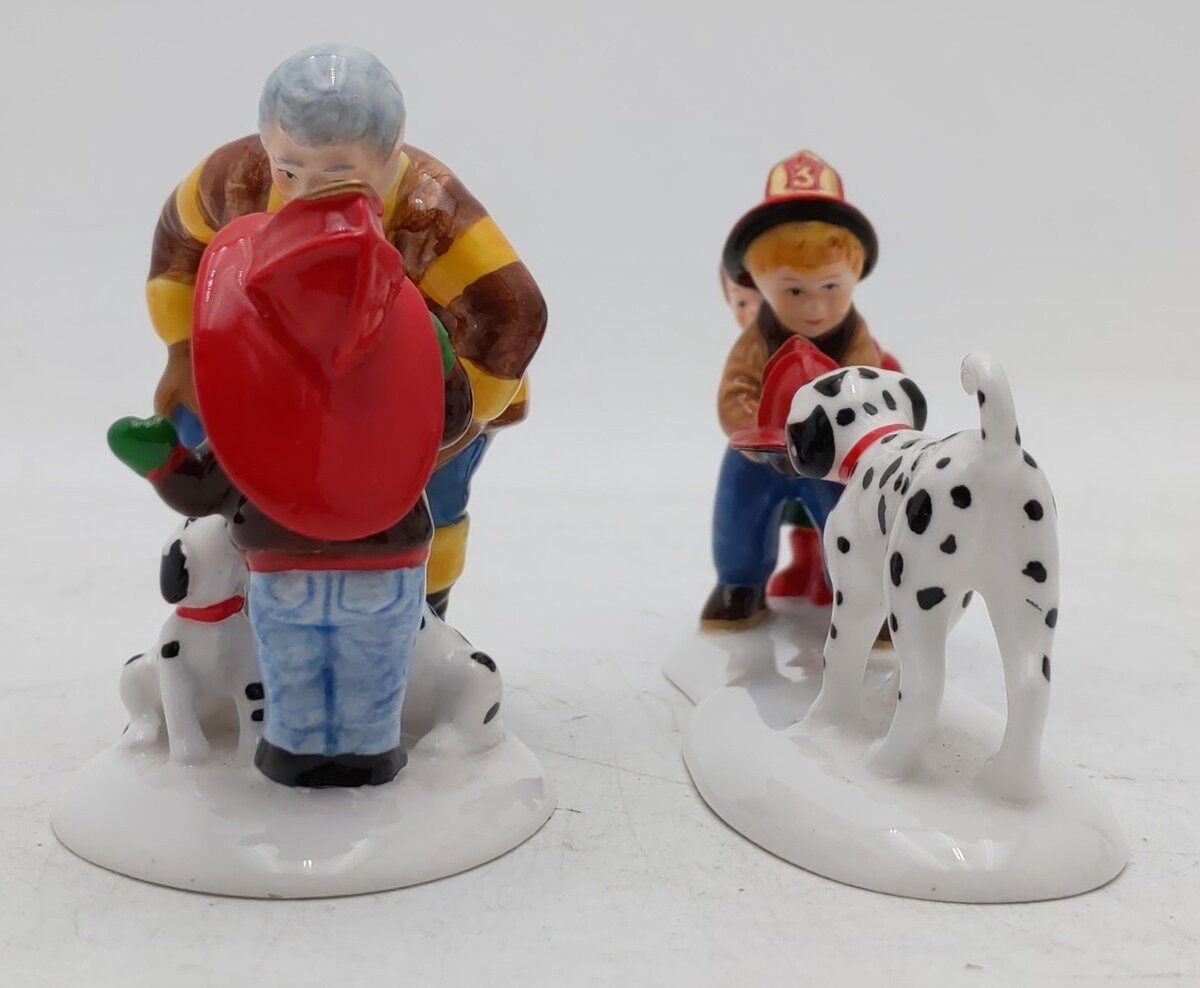 Dept 56 54954 The Snow Village "Fun At The Firehouse" Ceramic Figures (Set Of 2) EX/Box
