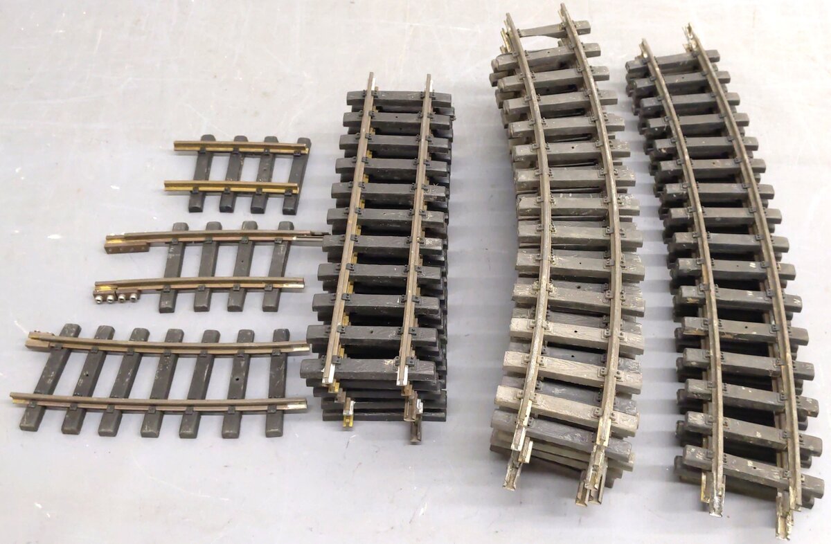 Aristo-Craft Assorted G Scale Straight/Curve Track Sections: 4.5