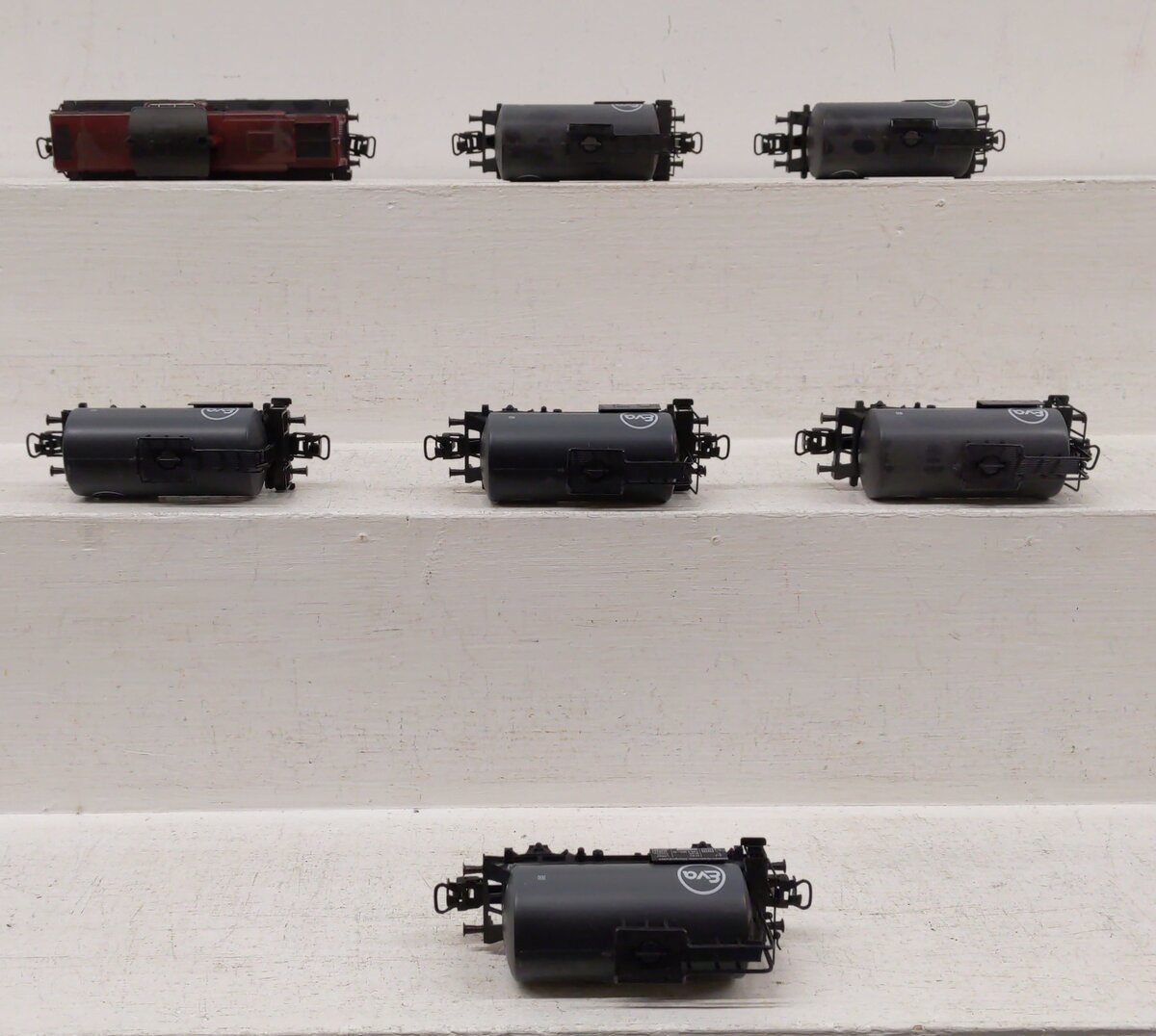 Marklin 2855 HO German Eva Tank Train (Diesel Loco & 6 Tank Cars) LN/Box