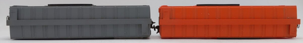 Lionel O Gauge Assorted Box Cars [2] EX/Box