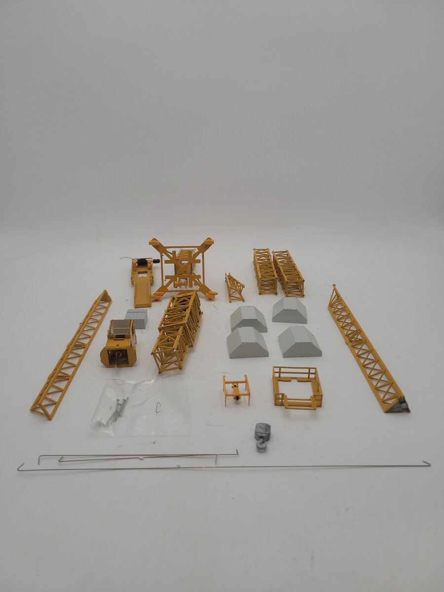 Conrad 1:87 Scale Diecast Yellow Liebherr Tower Crane EC-H Krane Die Cast Model EX/Box