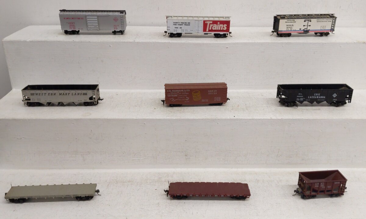 HO Scale Assorted Freight Cars [9] VG