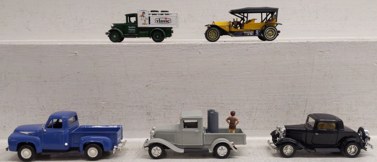 MTH 1/43 Scale Assorted Roadster Die Cast Vehicles [5] VG