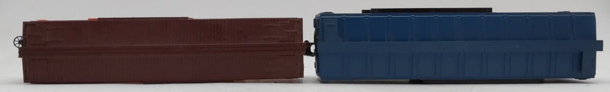 Lionel O Gauge Assorted Reefers: 6-5715 & 6-52074 [2] EX/Box
