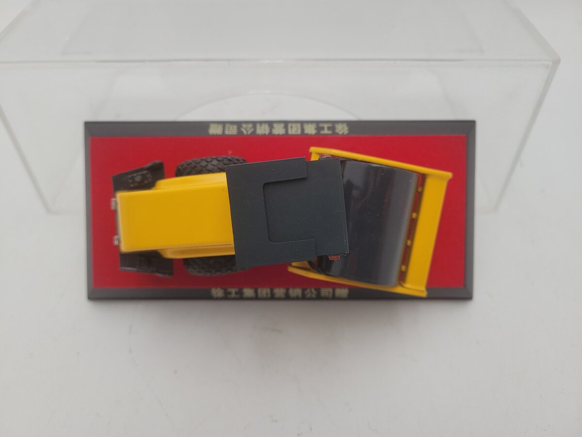 XCMG 1:48 Scale Diecast Vibratory Roller Diecast W/Plastic Display Case EX