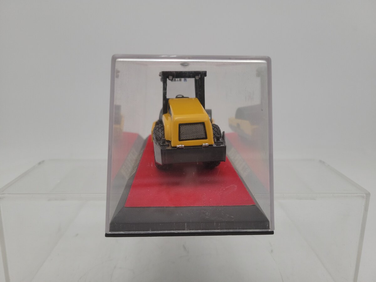 XCMG 1:48 Scale Diecast Vibratory Roller Diecast W/Plastic Display Case EX